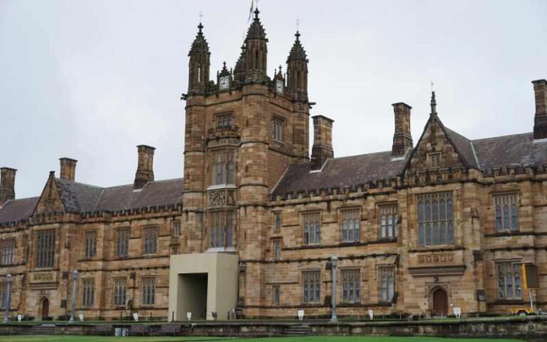 Australia Awards Scholarship (Australia) Complete Guide for International Students